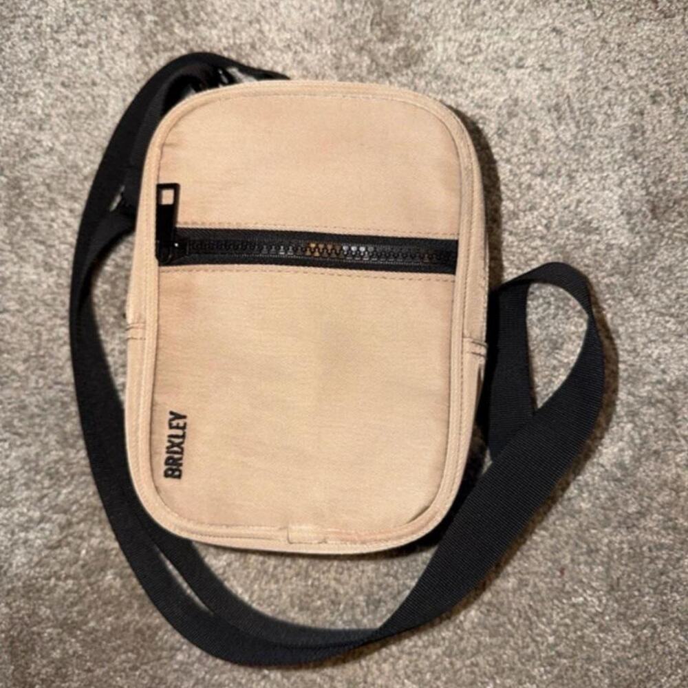 Brixley Tan Crossbody